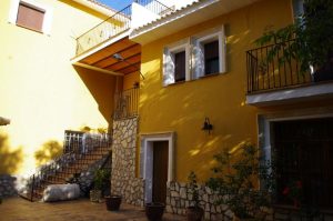 55_Fachada-exterior-Cortijo-El-Angel-Alojamiento-rural-en-Castril_1521